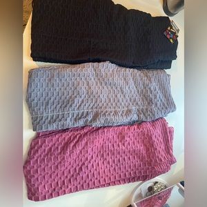 Lot of 3 size large/xl Tik Tok style leggings   Black/Gray/Mauve